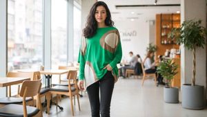 💚🆕BRAND New Stylish Green Tunic Top🆕💚