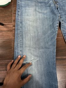 Authentic Levi&#39;s 501 Jeans