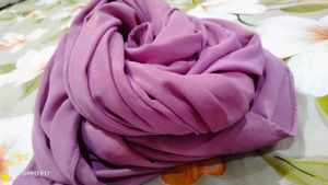 Selling Stole
