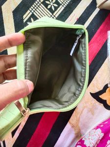 NY Bae Pista Punch Travel Pouch