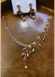 Elegant Necklace Set