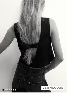 Chic Black Sleeveless Top