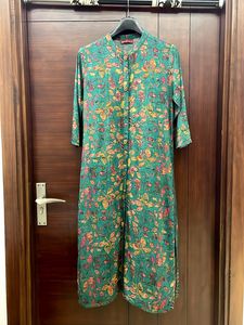 Meena Bazar Kurta.