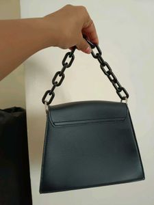Chic Black Chain Handle Bag