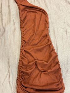 Chic Brown One-Shoulder Dress