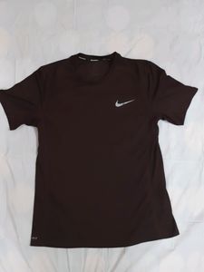 Nike Mens TShirt