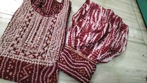 Burgundy Bandhani Print Kurti Set