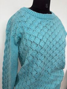 Stylish Blue Knit Sweater