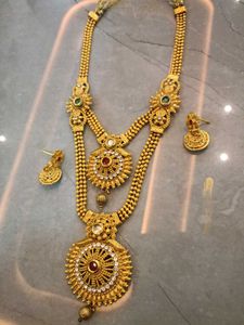 Gold Tone Jwellery Set