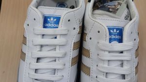 Sneaker