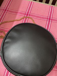 Stylish Sling Bag 💼