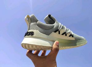 🪼OG ADIDAS LITE RACER ADAPT 5.0