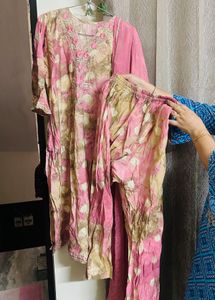 Pink &amp; Gold Embroidered Kurti