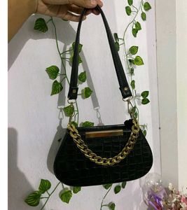 Black Fashion Handbags  Set of 2  free phone charm