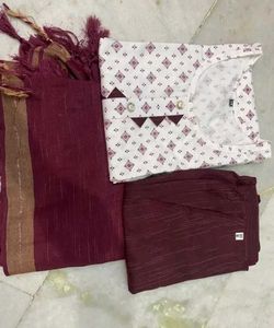 Maroon &amp; White Printed Kurta Set