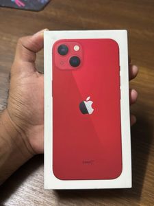 Apple iPhone 13 (PRODUCT RED)