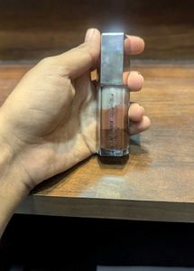 Fenty Beauty gloss bomb