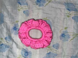 Green &amp; White Scrunchies