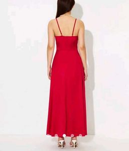 Elegant Red Satin Sweetheart Midi Dress