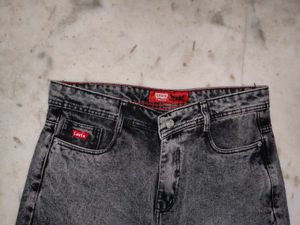 Price Drop 🔥 Levi&#39;s Flared Woman Jeans