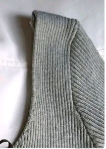 Bow Grey Top