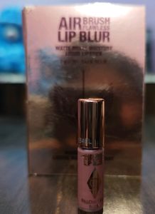 Charlotte Tilbury Airbrush Flawless Lip Blur