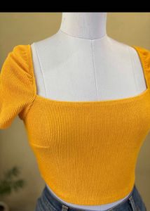 H&amp;M Cute Orange Square Neck Crop Top