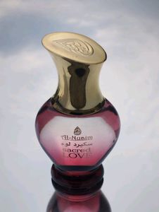Sacred Love Attar is a aromatic fragrance composed