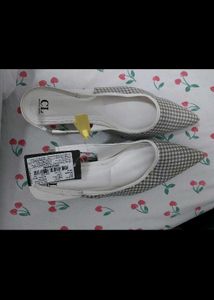 Combo Of Two Heels JM Looks Black Bow Kitten Heel