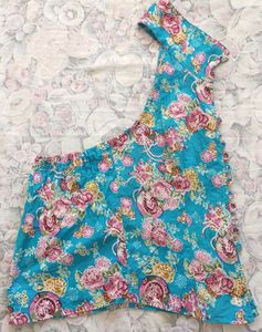 Floral Halter collared Top