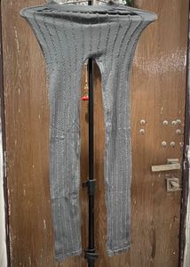 Super stretchable, knitted legging