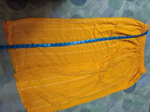 Beautiful Printed Yellow Sleeveless Suit In Xl Siz