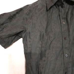 Black shirt