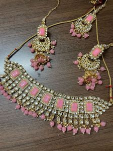 Traditional stone necklace set