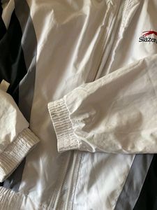 Windcheater For Both men And Women