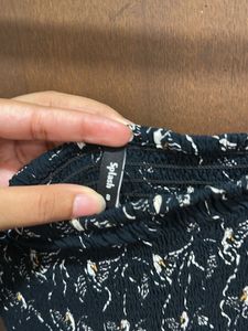 Black Off-Shoulder Printed Maxi Dress – Size S