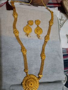 Gold Plated Necklace Set Along With Earrings
