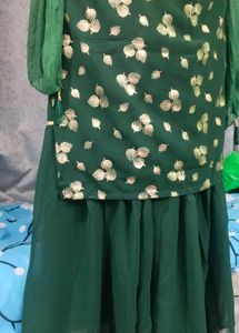 Green &amp; Gold Printed Kurta Set