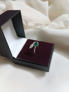 Pure Silver Leaf &amp; Teardrop Green Onyx Ring