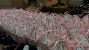 Return Gifts!