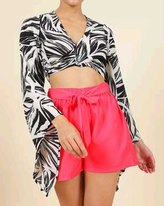 Bell Sleeves Animal Print Tie-Up Crop Fitted