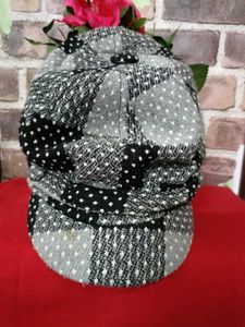 Patterned Cap Condition Very Good