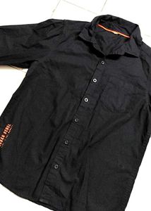 Urban Rebel Black shirt👕