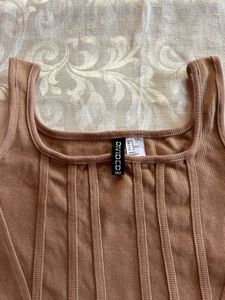 Brown Tank Top⭐️