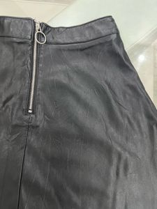 H&amp;M Women’s Skirt Leather