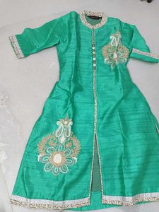 Festive Embroidery Kurta