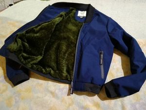 Navy blue thick crop jacket 💙