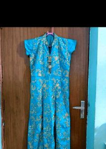 Gown Set