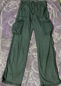 Bershka Cargos