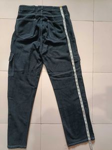 Cargo Jeans With Contrast Lining 👖